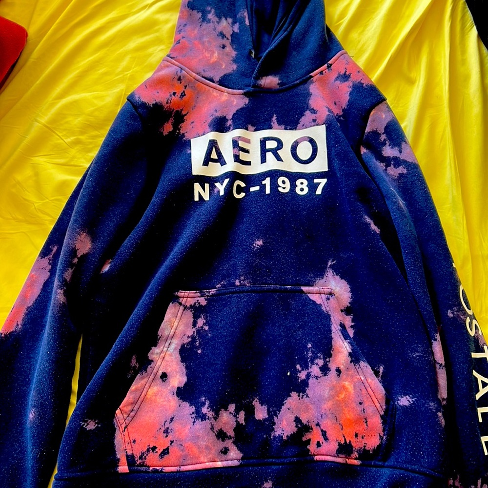 GUC- Aero “tye dye” pull over hoodie 💙💖